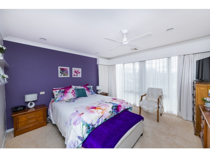 6 Stromlo Place, Jerrabomberra NSW 2619