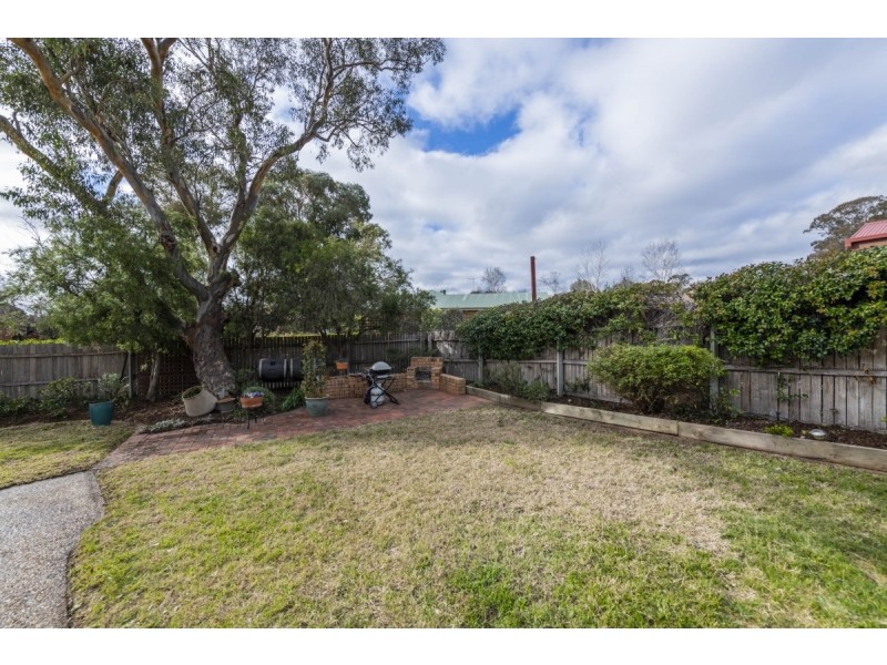 6 Stromlo Place, Jerrabomberra NSW 2619