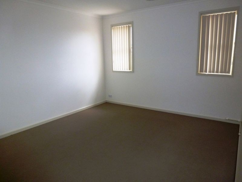 5/49 Thuralilly Street, Queanbeyan NSW 2620