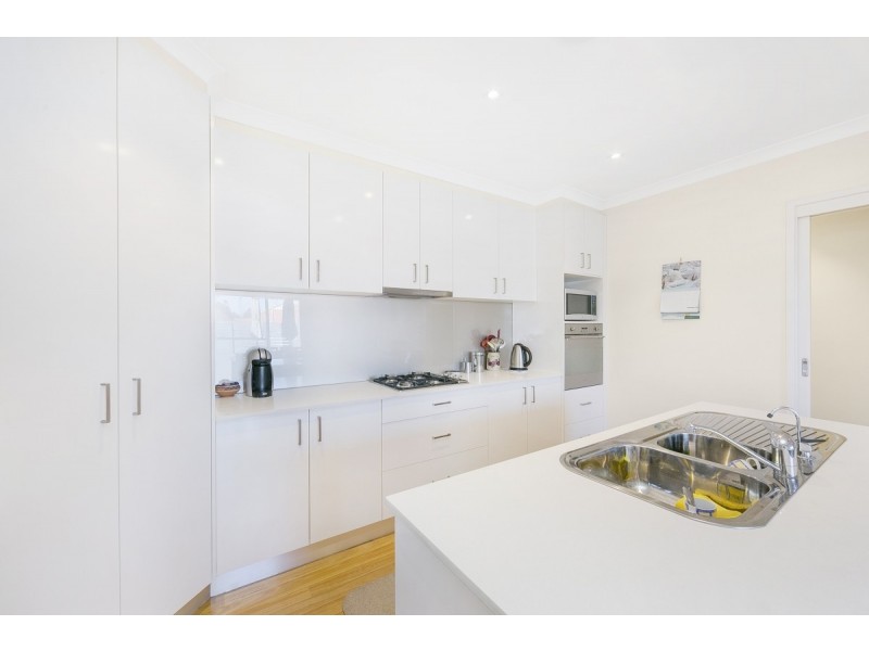 1/5 Brudenell Drive, Jerrabomberra NSW 2619