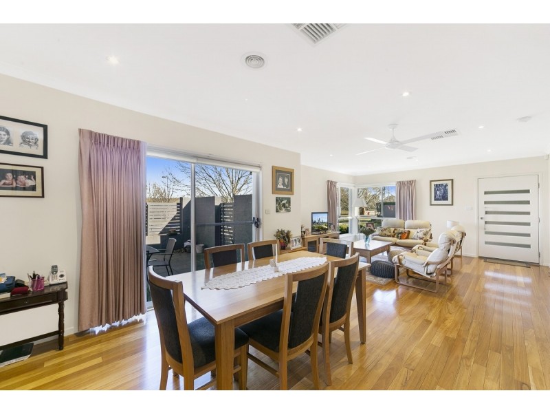 1/5 Brudenell Drive, Jerrabomberra NSW 2619
