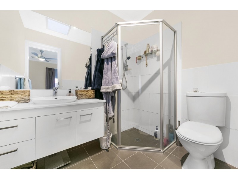 1/5 Brudenell Drive, Jerrabomberra NSW 2619