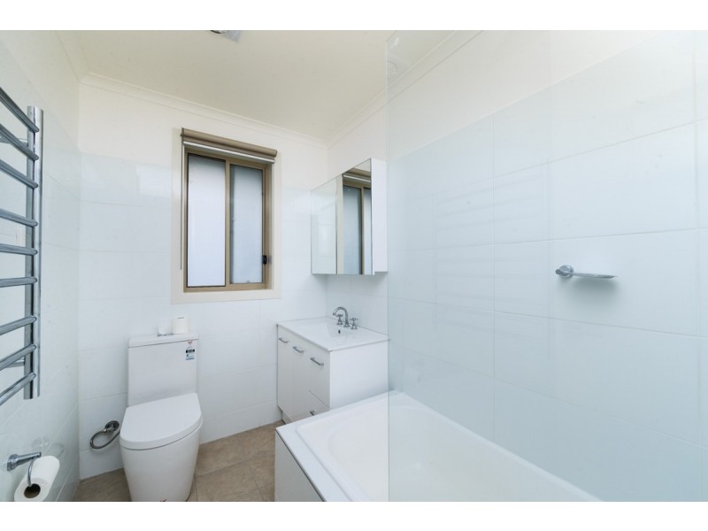 102 Cameron Road, Queanbeyan NSW 2620