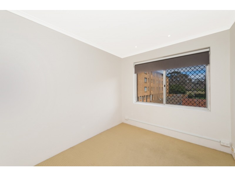 4/2 Booth Street, Queanbeyan NSW 2620