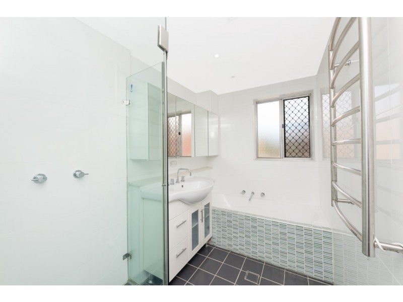 4/2 Booth Street, Queanbeyan NSW 2620