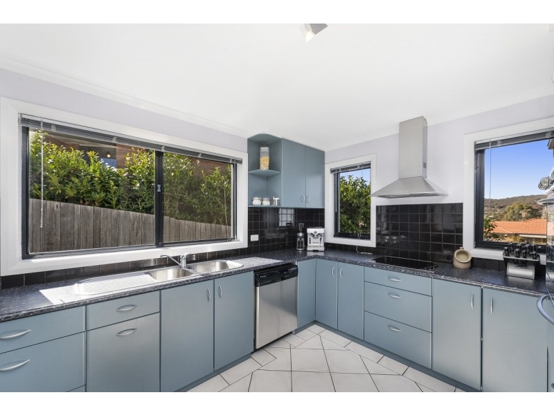 117 Halloran Drive, Jerrabomberra NSW 2619