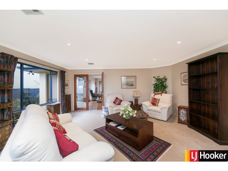 155 Barracks Flat Drive, Queanbeyan NSW 2620