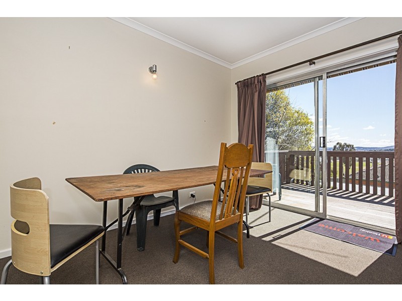 28 Bendora Avenue, Queanbeyan NSW 2620