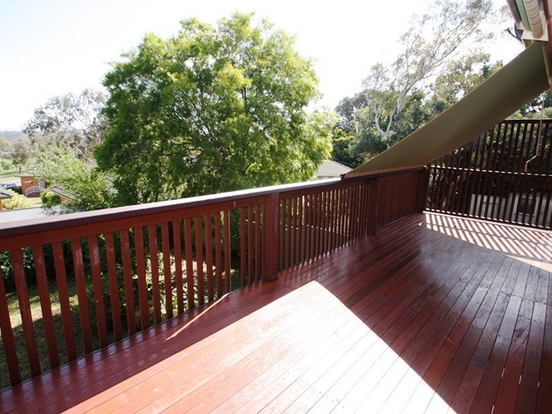 28 Bendora Avenue, Queanbeyan NSW 2620