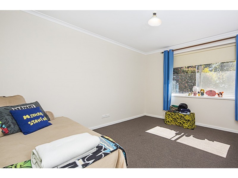 28 Bendora Avenue, Queanbeyan NSW 2620