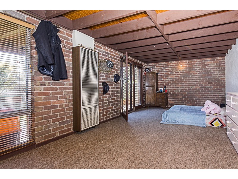 28 Bendora Avenue, Queanbeyan NSW 2620