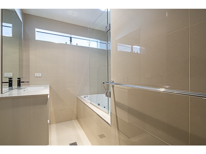 44 River Drive, Queanbeyan NSW 2620