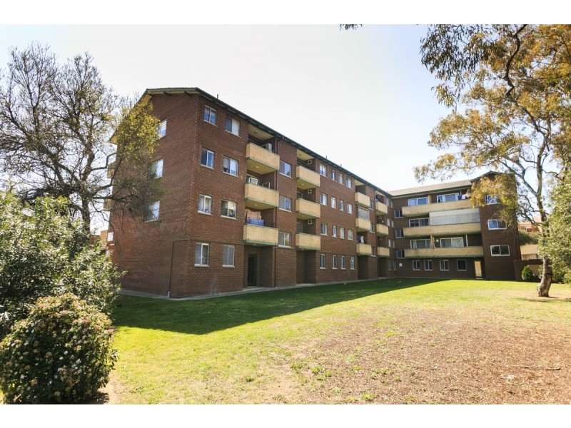 19/30 Trinculo Place, Queanbeyan NSW 2620