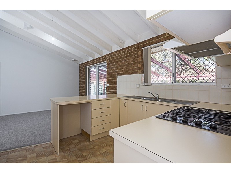 4/30 Mowatt Street, Queanbeyan NSW 2620