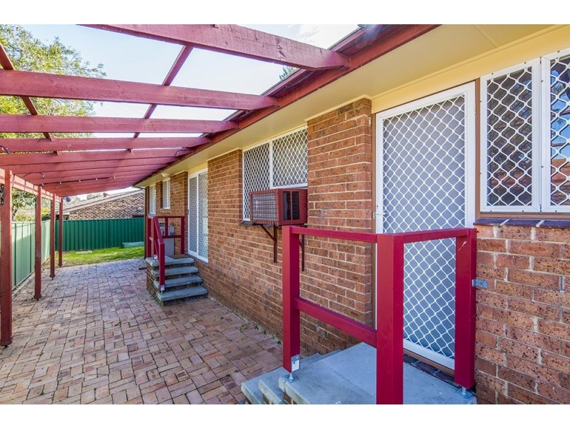 4/30 Mowatt Street, Queanbeyan NSW 2620
