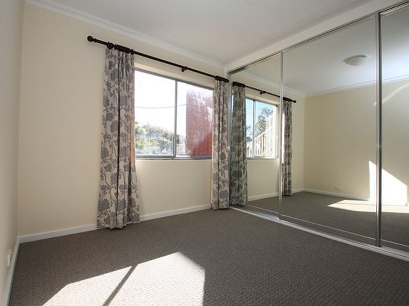1/124 Henderson Road, Queanbeyan NSW 2620