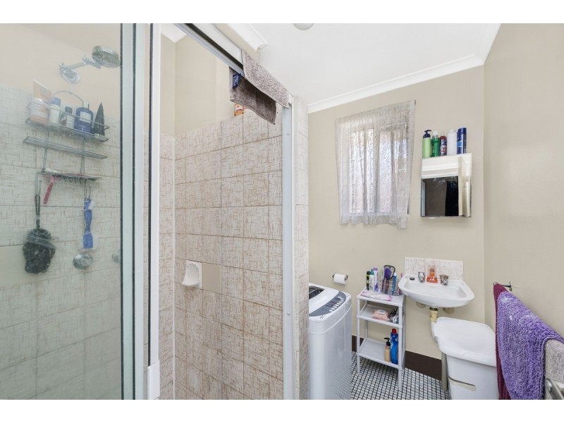 18/25 Macquoid Street, Queanbeyan NSW 2620