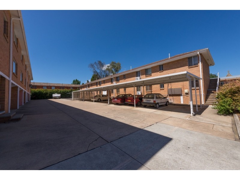 18/25 Macquoid Street, Queanbeyan NSW 2620