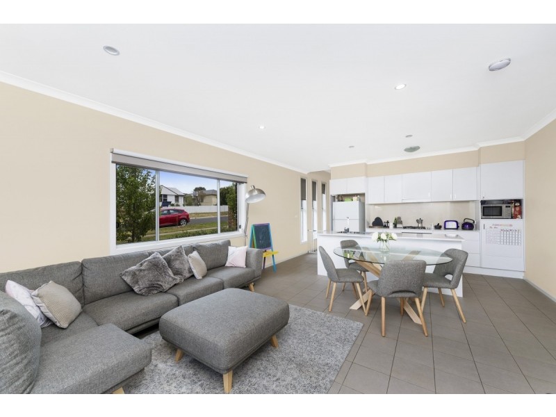 1/3 Gerald Street, Queanbeyan NSW 2620