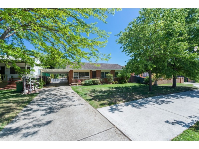 93 Tharwa Road, Queanbeyan NSW 2620