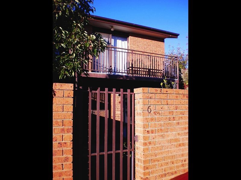 6/16 Hakea Street, Queanbeyan NSW 2620