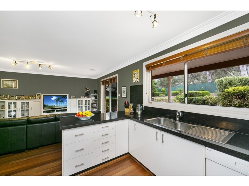 52 Sassafras Crescent, Queanbeyan NSW 2620