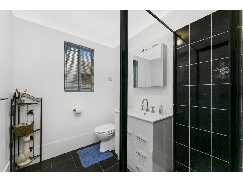 52 Sassafras Crescent, Queanbeyan NSW 2620