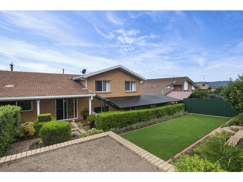 52 Sassafras Crescent, Queanbeyan NSW 2620
