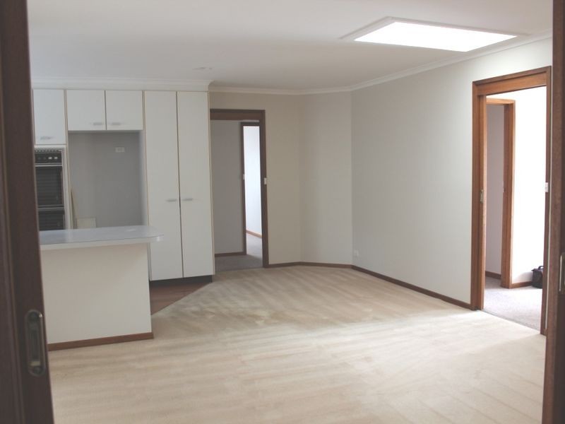 2/4 Surveyor Street, Queanbeyan NSW 2620