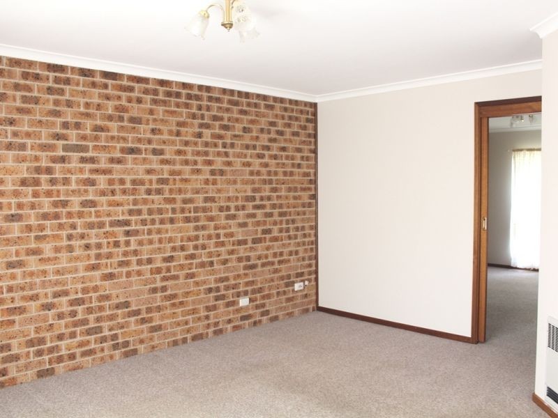 2/4 Surveyor Street, Queanbeyan NSW 2620