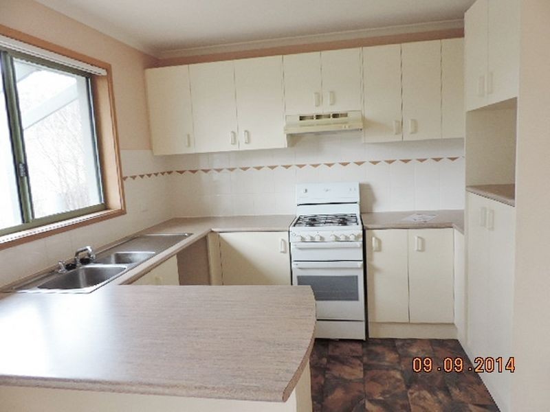 26/4 Redwood Avenue, Jerrabomberra NSW 2619