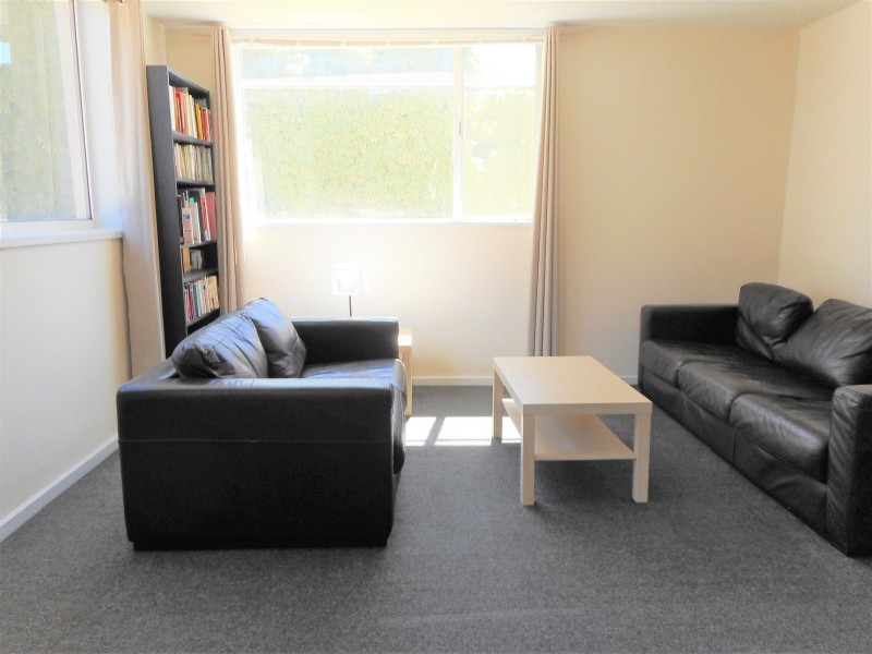 1/6 Stornaway Road, Queanbeyan NSW 2620