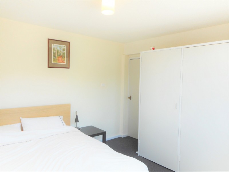 1/6 Stornaway Road, Queanbeyan NSW 2620