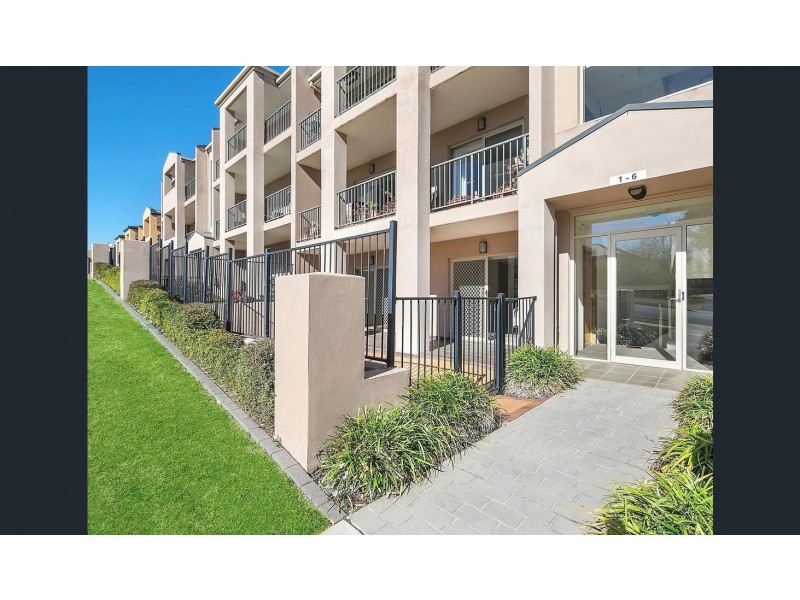 2/43 Antill Street, Queanbeyan NSW 2620