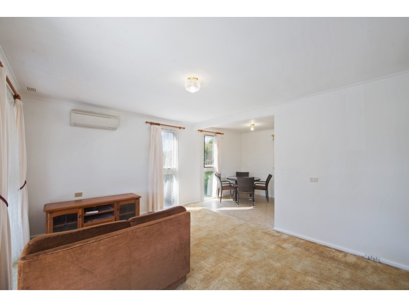 2 Hakea Street, Queanbeyan NSW 2620