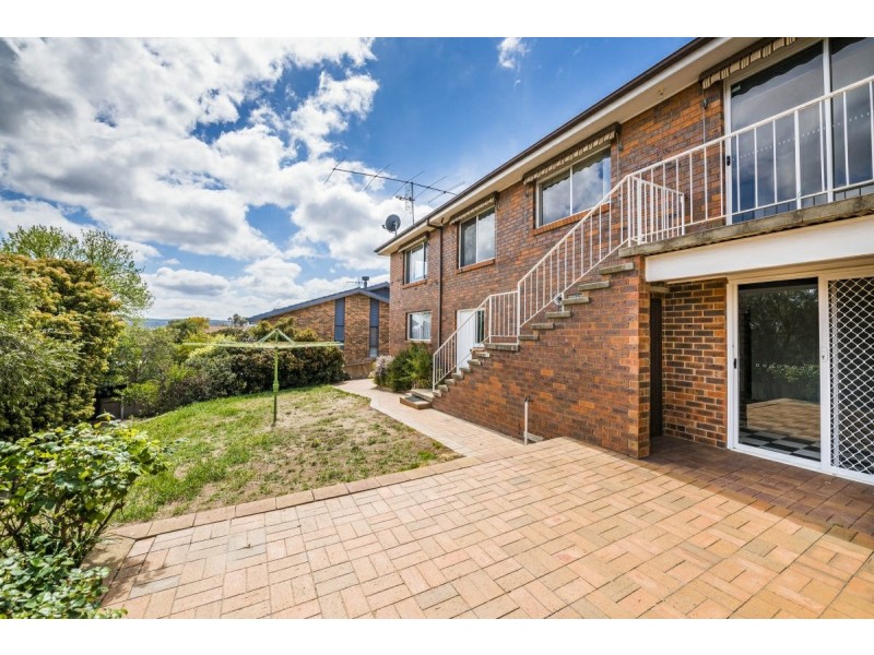 24 Pindari Crescent, Queanbeyan NSW 2620