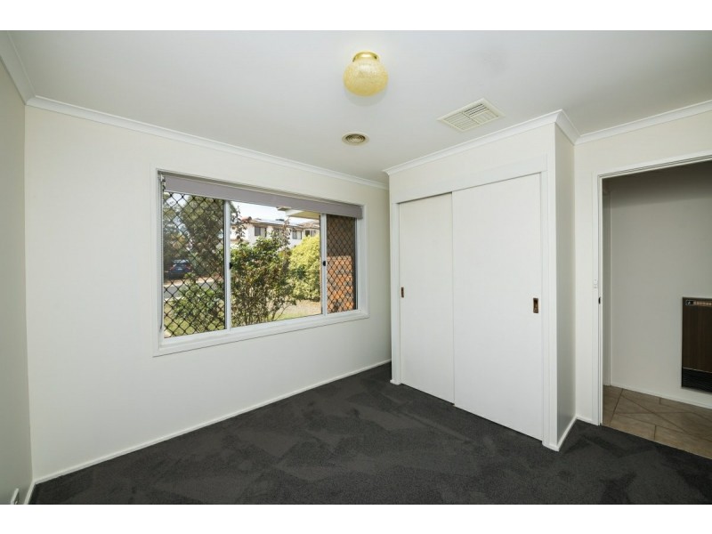 24 Pindari Crescent, Queanbeyan NSW 2620
