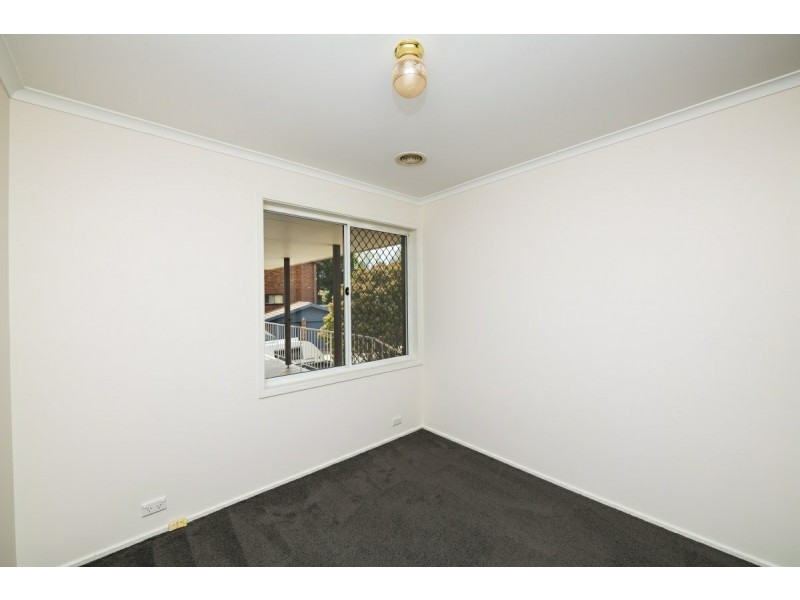 24 Pindari Crescent, Queanbeyan NSW 2620