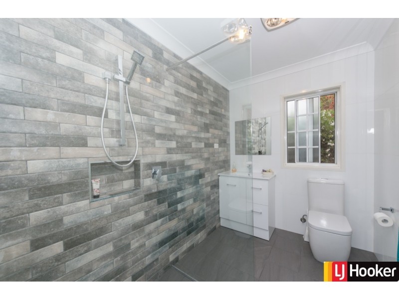 3 Phillip Avenue, Queanbeyan East NSW 2620