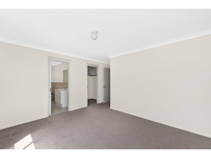 21 Binaburra Place, Queanbeyan NSW 2620