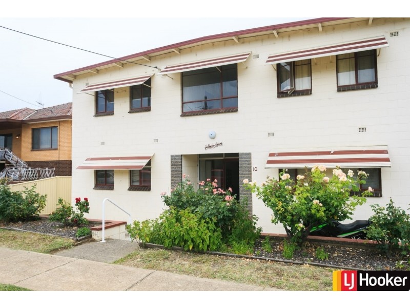 1/10 Arthur Street, Queanbeyan NSW 2620