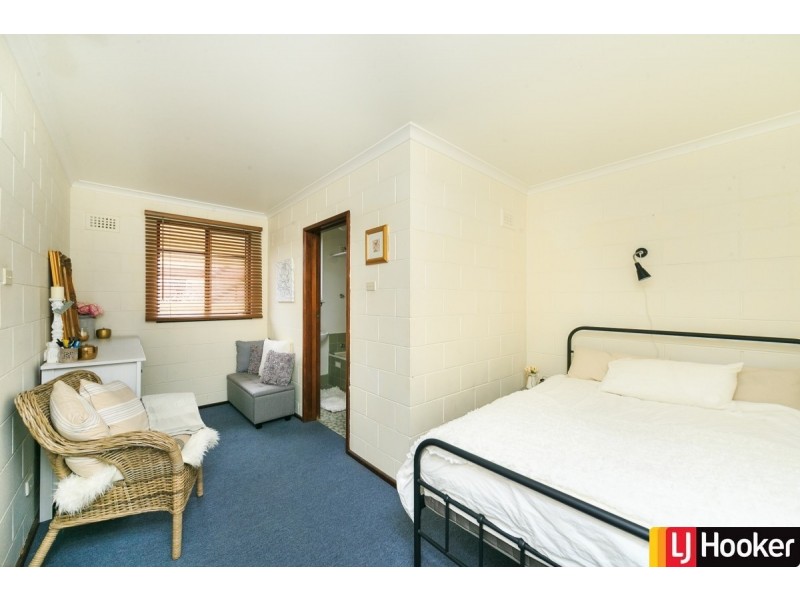 1/10 Arthur Street, Queanbeyan NSW 2620