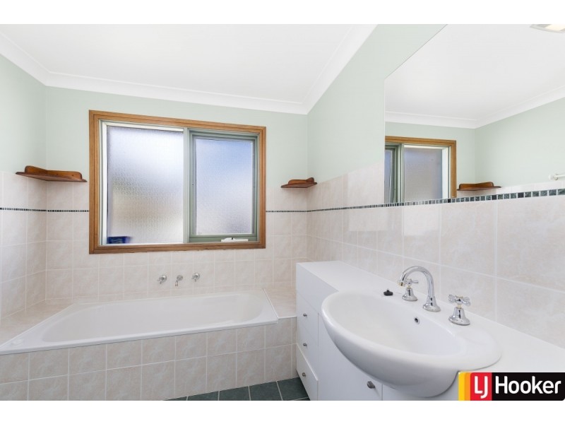 4 Hybon Avenue, Queanbeyan NSW 2620