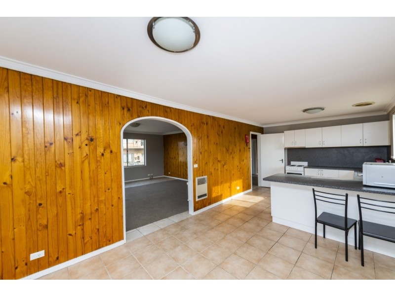 69 Uriarra Road, Queanbeyan NSW 2620