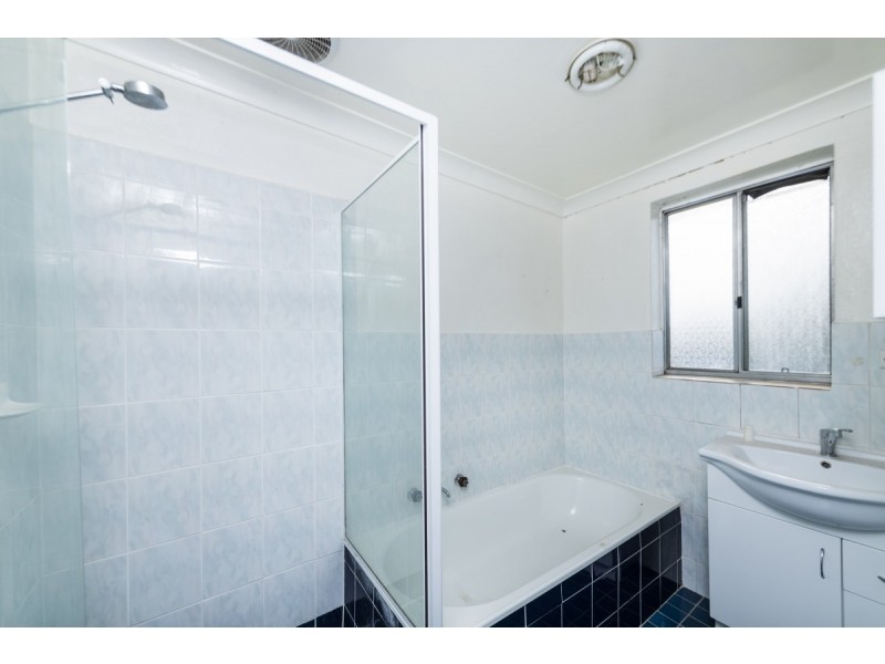 69 Uriarra Road, Queanbeyan NSW 2620