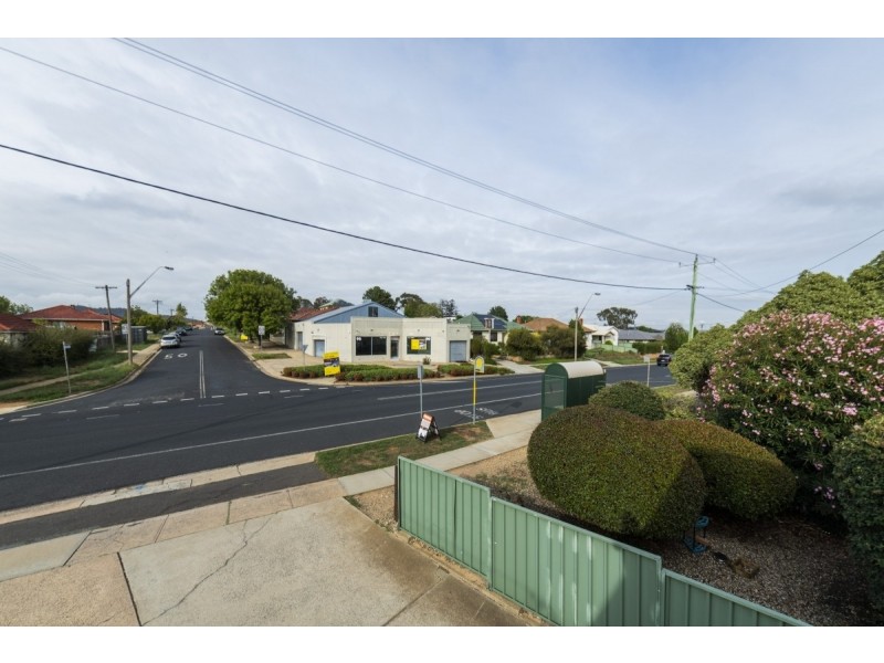 69 Uriarra Road, Queanbeyan NSW 2620