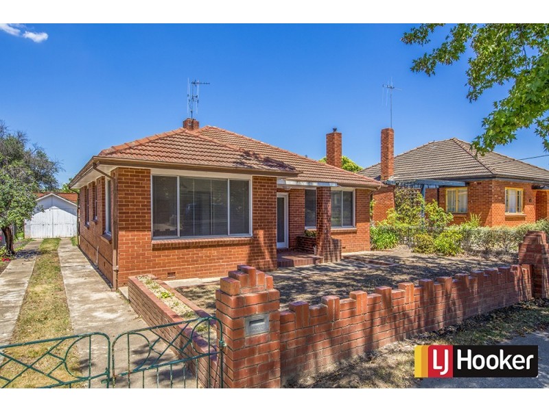 8 Bruce Street, Queanbeyan NSW 2620