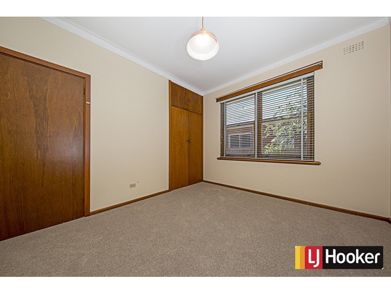 8 Bruce Street, Queanbeyan NSW 2620