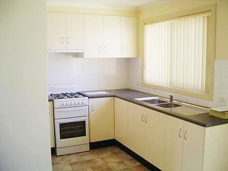 1/24 Mowatt Street, Queanbeyan NSW 2620