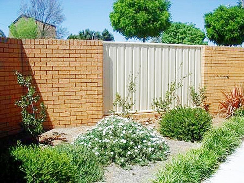 1/24 Mowatt Street, Queanbeyan NSW 2620